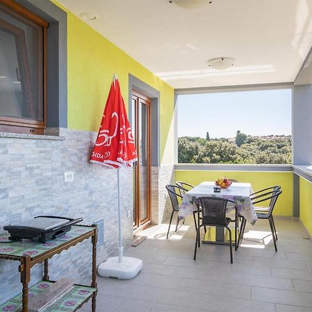 Kaylie Apartment Пула Екстериор снимка