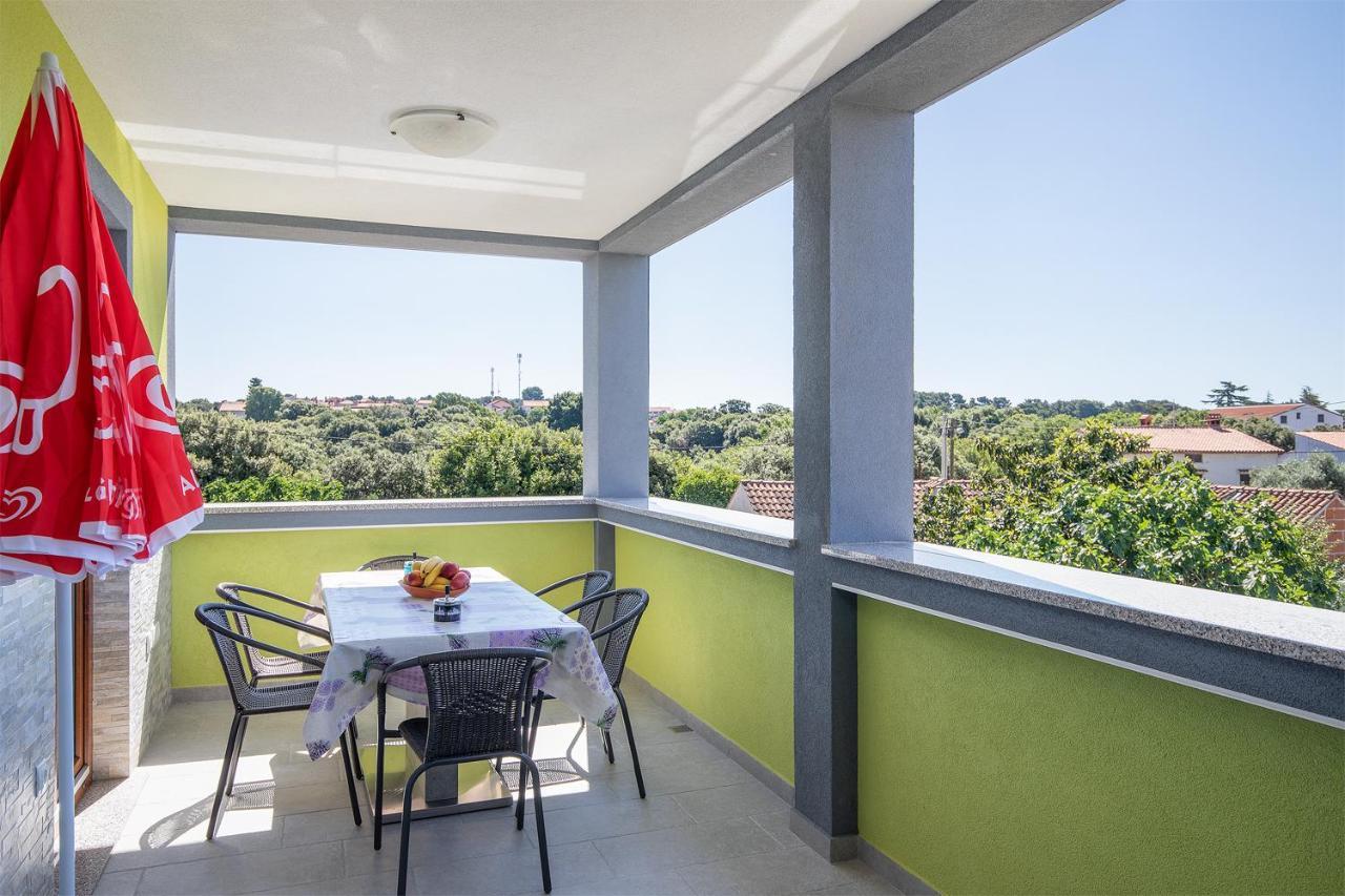 Kaylie Apartment Пула Екстериор снимка